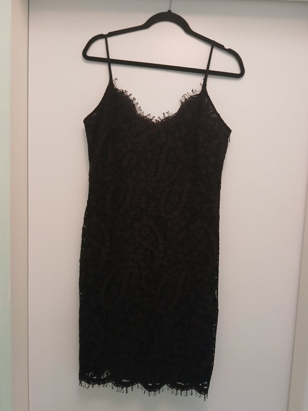 MICHAEL Michael Kors Black Lace Scalloped Slip Style  Dress Sz 6
